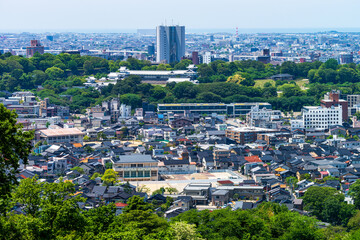 卯辰山公園の見晴らし台から眺める金沢の街