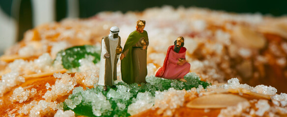 the three kings on a kings cake, web banner