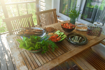 Hot smoked Scomber and fresh vegetables.