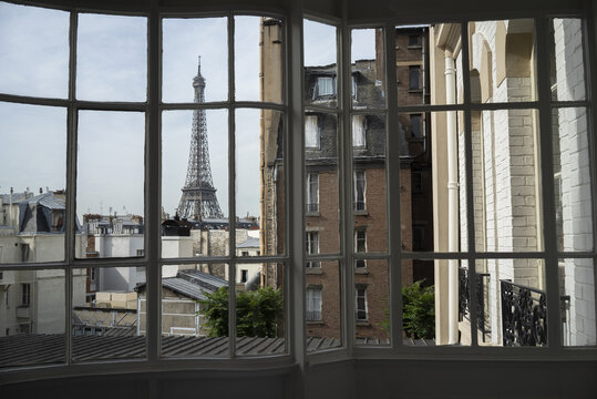 V&eacute;randa sur la tour Eiffel