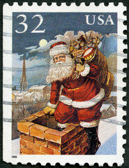 USA - 1995: shows Santa Claus EnteringChimney, devoted Christmas, 1995 - 474742050