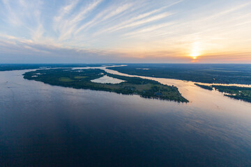 Obraz premium Island opposite the city of samara. Russia, Samara. Aerial photo.