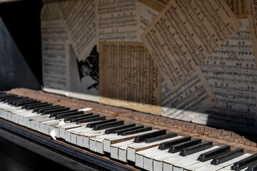 Fototapeta na wymiar old piano keys