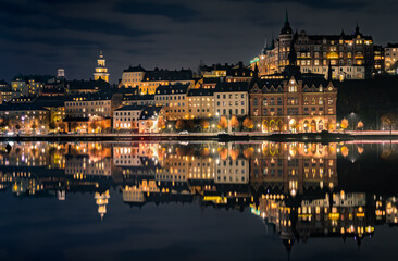 Fototapeta na wymiar night view of the Stockholm old town