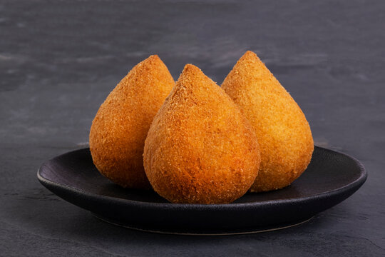 Fried Coxinha" Imagens – Procure 650 fotos, vetores e vídeos | Adobe Stock