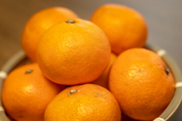 おいしそうなオレンジ色の柑橘類の果実