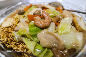 Popular chinese food seafood fired noodle