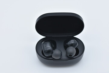 rechargeable ear-plug headphone
