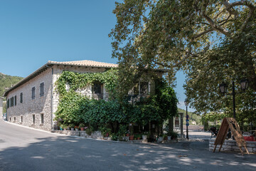 Karya in Lefkada island is one of the most breathtaking Greek islands and it is located in the heart of the Ionian sea, connected with the mainland by a small bridge