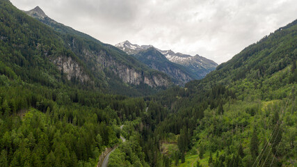 Fototapeta na wymiar Die Alpen Österreichs