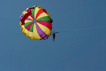 paragliding on the sea shore