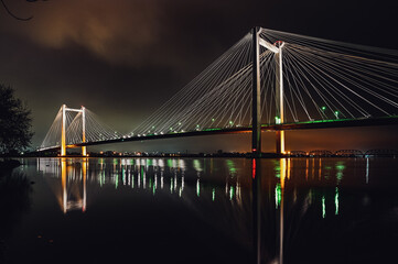 Fototapeta na wymiar Ed Hendler Suspension Bridge in the Tri-Cities