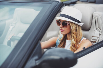 Friends in cabriolet