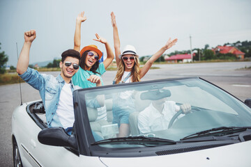 Friends in cabriolet