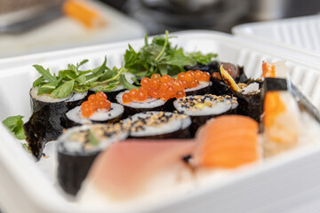 Sushi Vorbereitung kochen asiatisch servieren