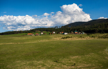 Fototapeta premium Beautiful landscape nature photography. Beautiful skies cover the mountains and meadows.