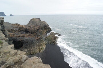 Island, schwarzer Strand, Reynisfjara, Reynisdrangar-Seespitzen
Iceland, black beach