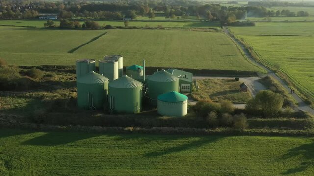 Stilllegung einer Biogasanlage aus der Luft Perspektive mit einer Drohne aufgenommen