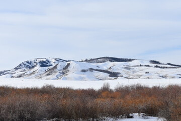 Fototapeta na wymiar colorado rocky mountain landscape in winter