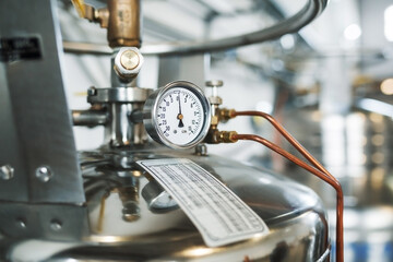  barrel with pressure sensor in the production of inert gases