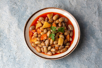 Cranberry Bean Stew Turkish Barbunya Pilaki, Potato and carrot pinto beans (Turkish name; patatesli ve havuclu barbunya)