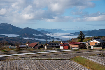 雲海と集落 © SHINGO ENDO