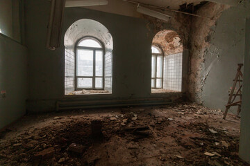 Fototapeta na wymiar abandoned empty room in a building devastation