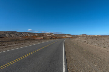 Fototapeta na wymiar Drive on Route 40 through the empty landscape of Patagonia, Argentina