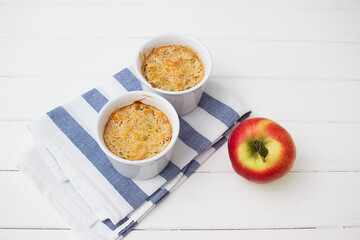 Pastel butternut squash apple pudding.