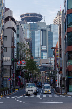 赤坂駅前の赤坂通り: 3 Akasaka Minato City Tokyo, Japan 2021-12-12