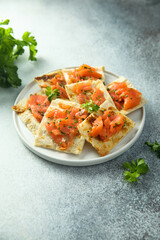 Smoked salmon tart with chives