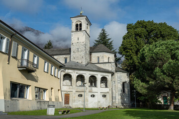 Fototapeta na wymiar Franziskanerkirche, Locarno, Schweiz