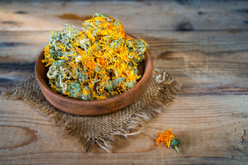 calendula officinalis, marigold, dried flowers, macro