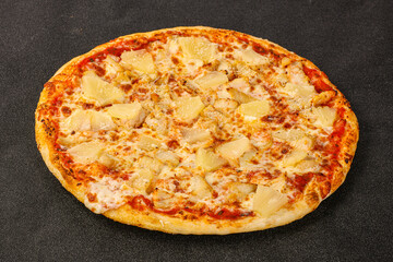 Pizza with chicken and pineapple