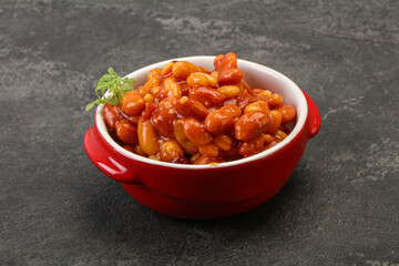 Baked kidney in tomato sauce