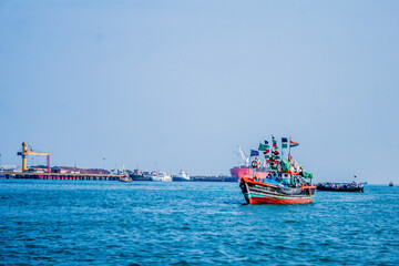 Fototapeta premium Boats sailing in Bet dwarka 