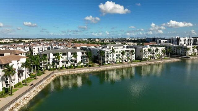 Aerial video Osprey Lake Doral FL