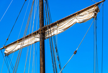 rig at a sailboat