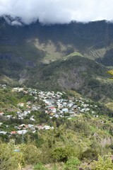 Fototapeta na wymiar Palmiste Rouge village, Cilaos, île de la Réunion, Océan Indien.