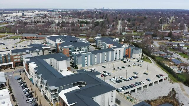 Dolly aerial shot of high-end condominiums located in Lexington Kentucky at Fritz Farm 4k