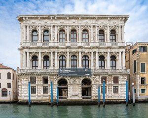 Ca' Pesaro baroque marble palace in Venice on Grand Canal in summer - obrazy, fototapety, plakaty