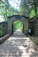 Fototapeta na wymiar Architectural scenery of Beijing Botanical Garden