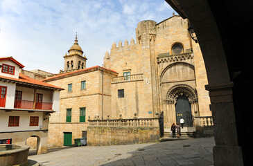 Obraz premium Saint Martin Cathedral of Orense Ourense and Trigo square, Galicia, Spain