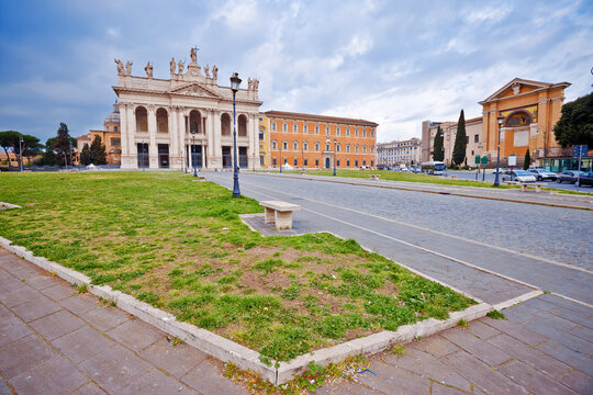 Piazza di San Giovanni in Laterano in Rome street view