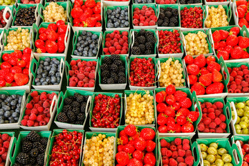Frankreich, Provence, Markt, Obst, Beeren
