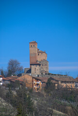 Fototapeta premium Serralunga d'Alba and his Castle, Piedmont - Italy