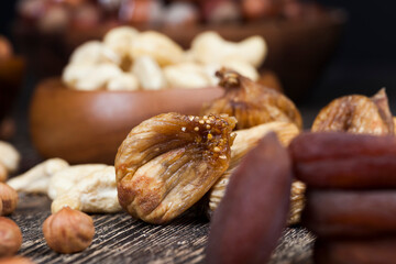 dark dried apricots of large size