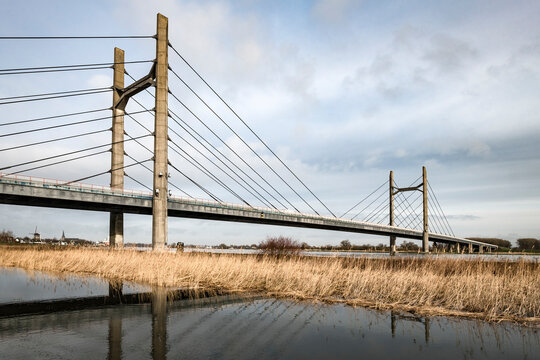 Molenbrug over de IJssel bij Kampen, Overijssel Province, The Netherlands