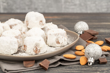 Kourabiedes cookies