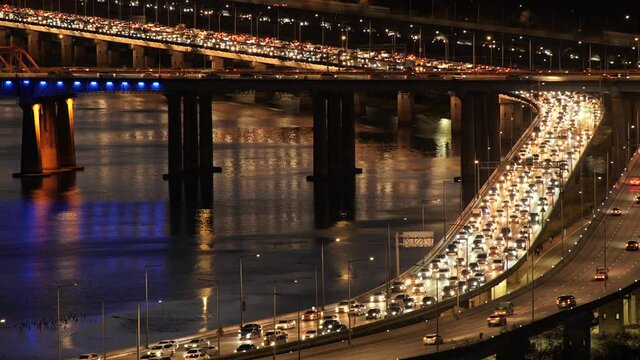 서울(seoul)의 야경(night view), 아름다운 한강(han river), 일몰(sunset)이 아름다운 서울, 한강의 다리(bridge), 서울 퇴근 교통(traffic), 매직아워(magic hour)의 서울 하늘(skyline)
